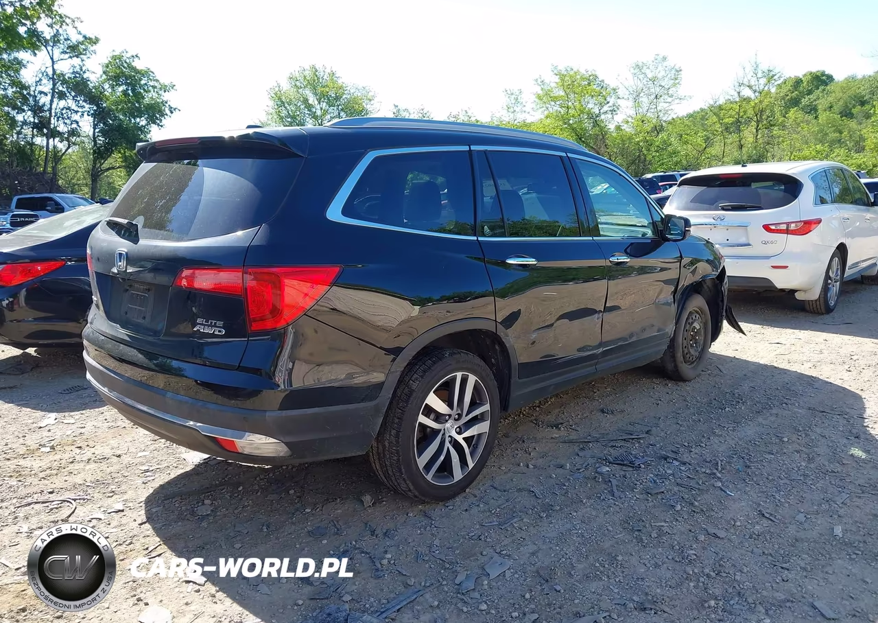 2017 Honda Pilot Elite VIN:5FNYF6H03HB097085 - 4