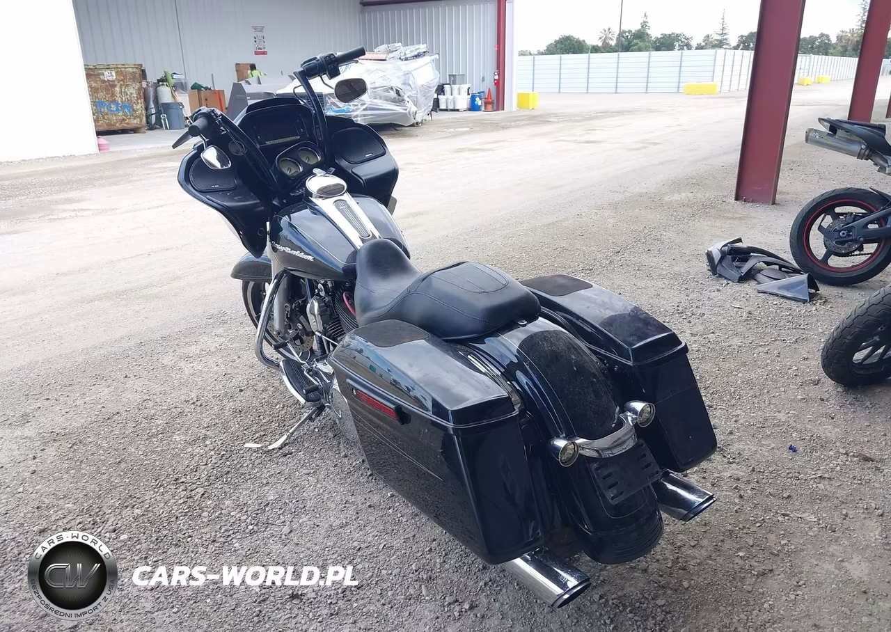 2016 Harley-Davidson Fltrx Road Glide VIN:1HD1KHM30GB635282 - 3