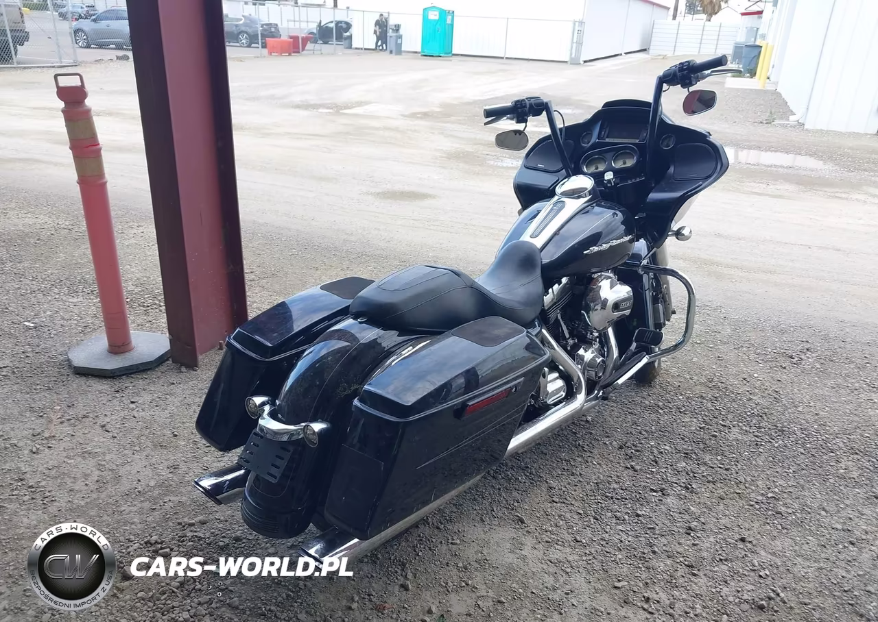 2016 Harley-Davidson Fltrx Road Glide VIN:1HD1KHM30GB635282 - 4