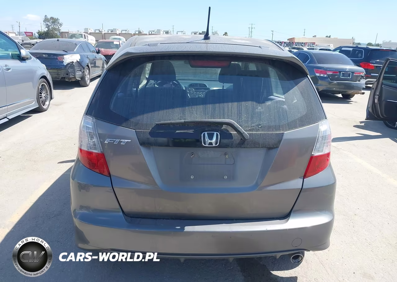 2013 Honda Fit Sport VIN:JHMGE8H58DC046659 - 16