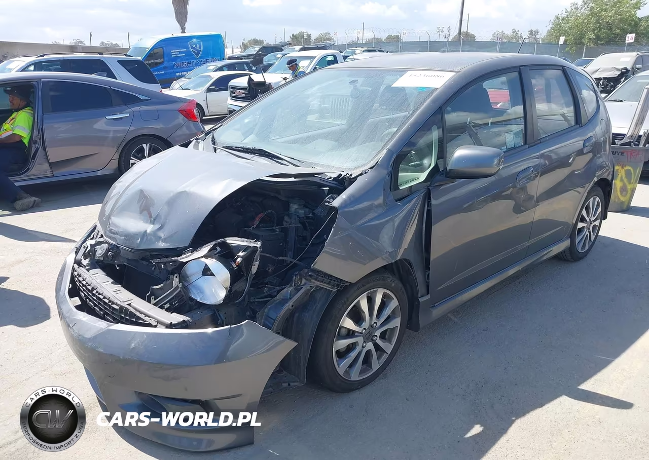 2013 Honda Fit Sport VIN:JHMGE8H58DC046659 - 2