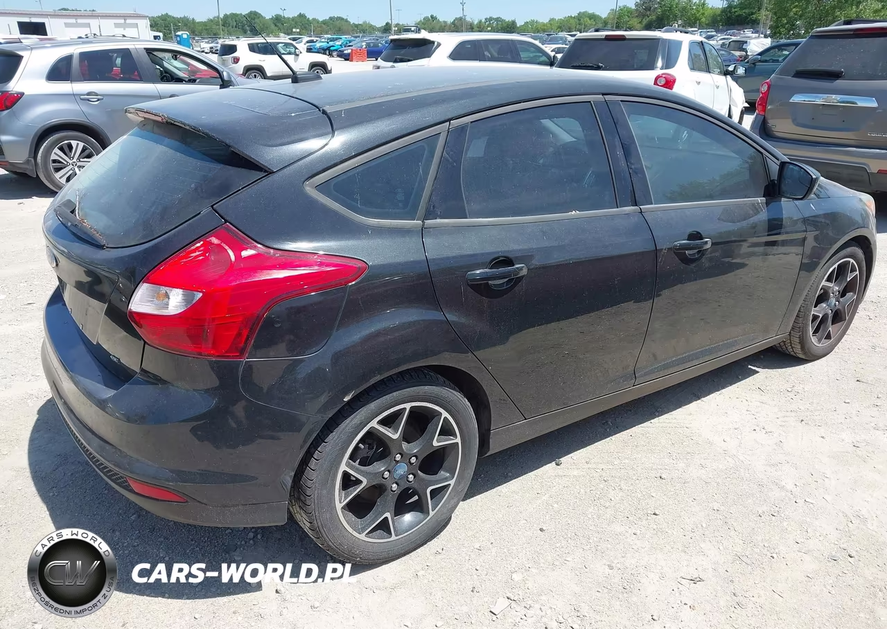 2012 Ford Focus Se VIN:1FAHP3K23CL361598 - 4