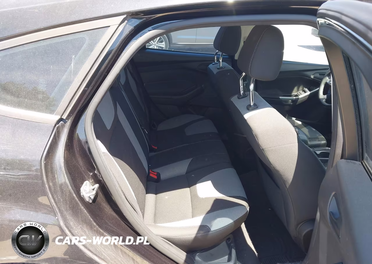 2012 Ford Focus Se VIN:1FAHP3K23CL361598 - 8