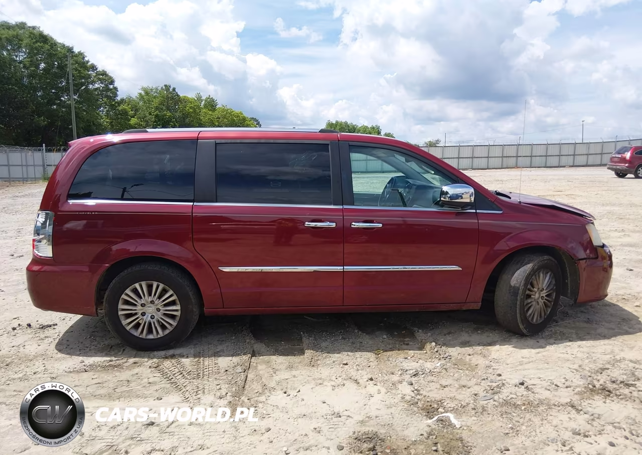 2013 Chrysler Town & Country Limited VIN:2C4RC1GGXDR569277 - 13
