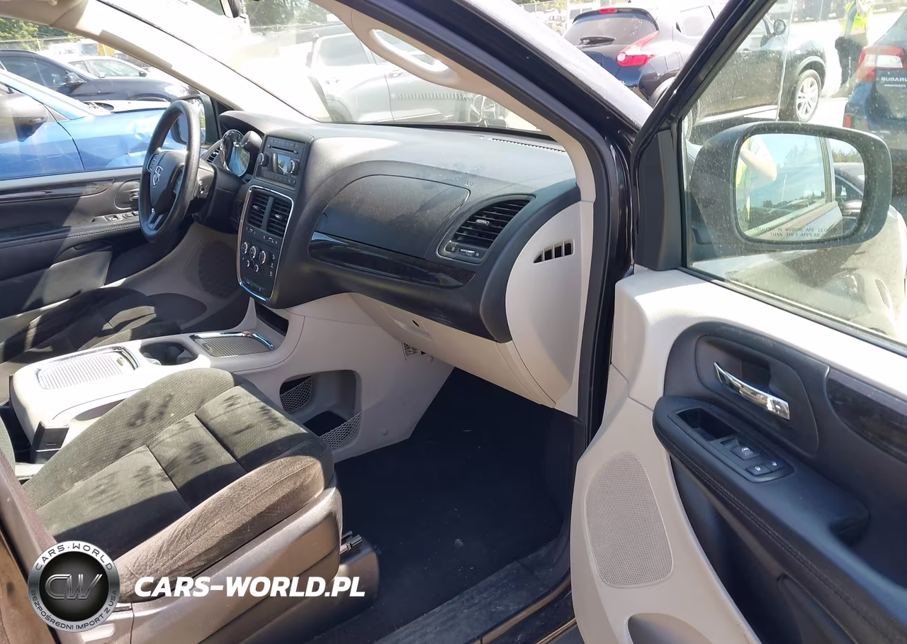 2015 Dodge Grand Caravan Sxt VIN:2C4RDGCG5FR556039 - 5