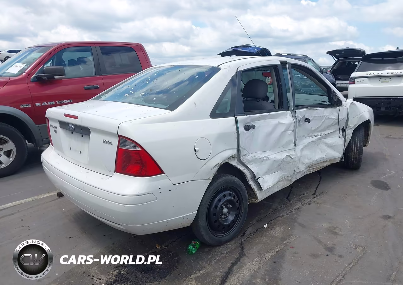 2005 Ford Focus Zx4 VIN:1FAFP34N65W218595 - 4