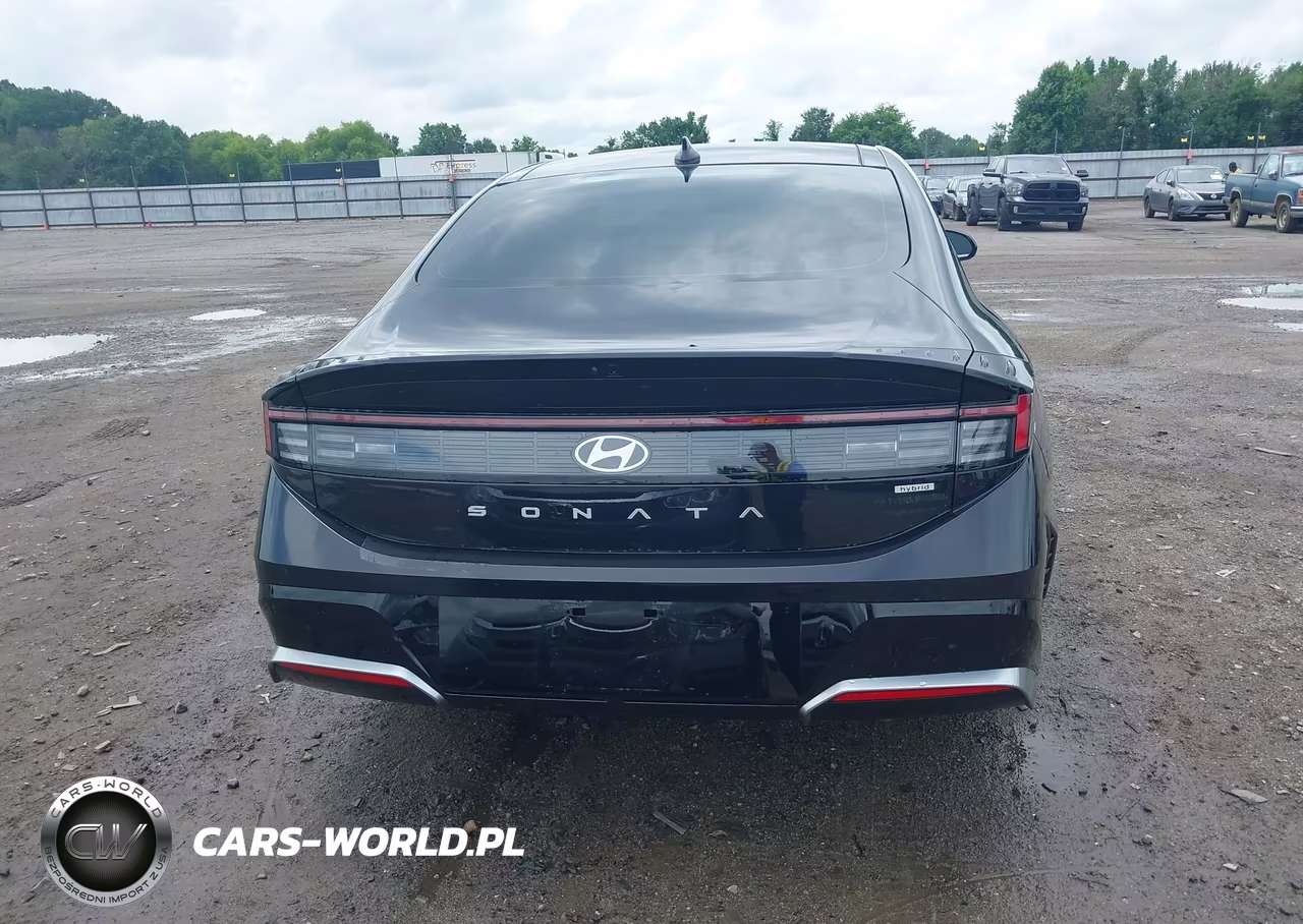 2026 Hyundai Sonata Hybrid Sel VIN:KMHL34JJ0TA143964 - 17