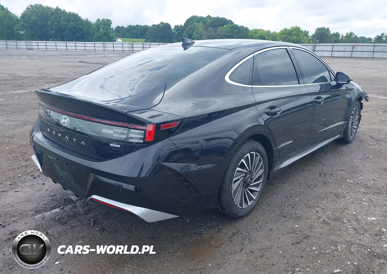 2026 Hyundai Sonata Hybrid Sel VIN:KMHL34JJ0TA143964 - 4