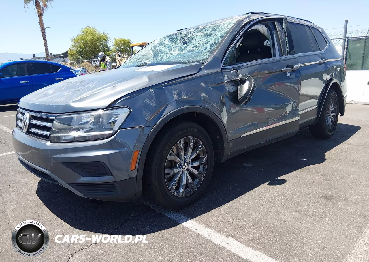 2018 Volkswagen Tiguan 2.0T Se-2.0T Sel VIN:3VV3B7AX8JM133813 - 2