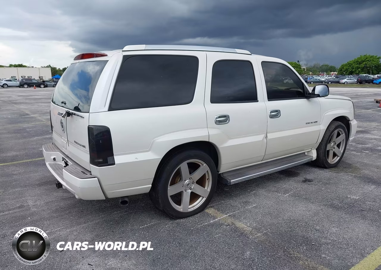 2006 Cadillac Escalade Standard VIN:1GYEC63N46R119644 - 4