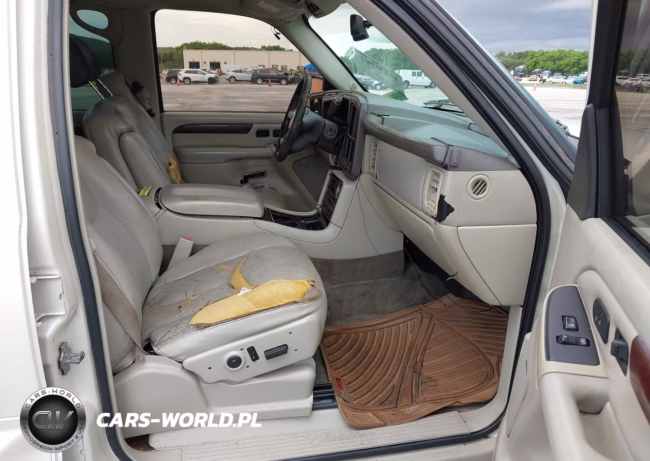 2006 Cadillac Escalade Standard VIN:1GYEC63N46R119644 - 5