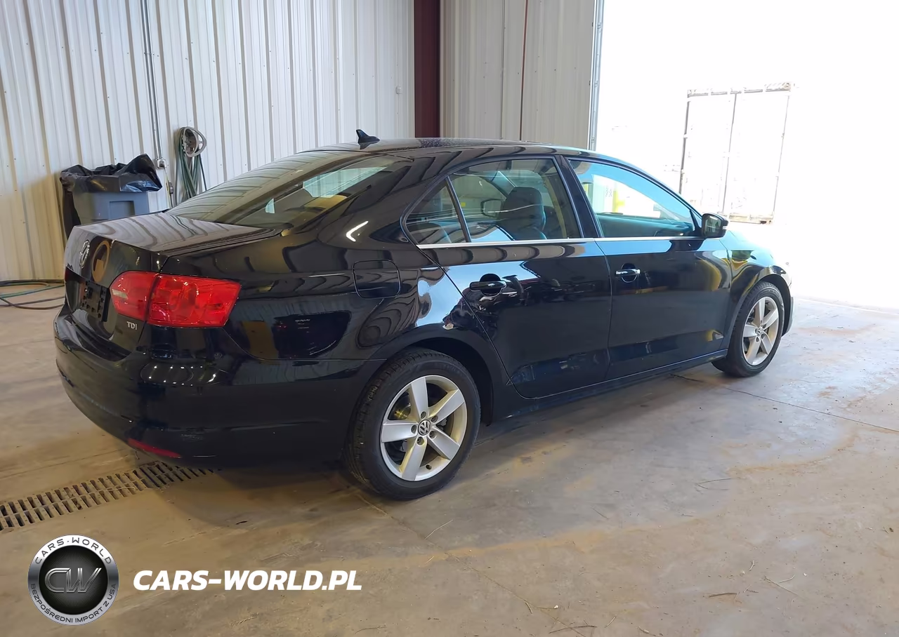 2014 Volkswagen Jetta 2.0L Tdi VIN:3VWLL7AJ4EM357932 - 3