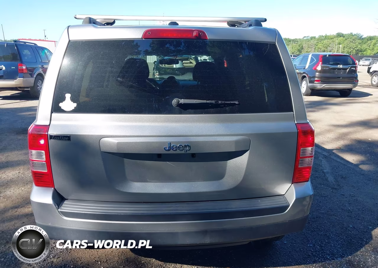 2016 Jeep Patriot Sport VIN:1C4NJPBB0GD776724 - 16