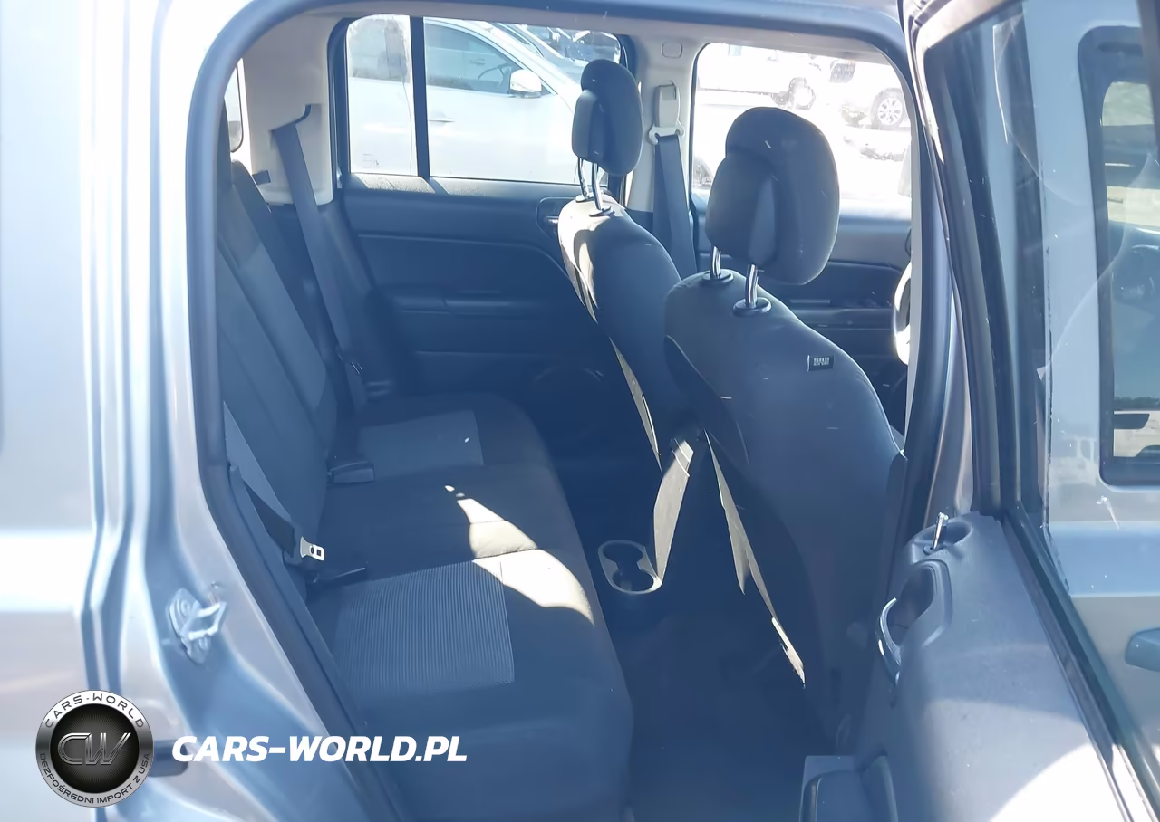 2016 Jeep Patriot Sport VIN:1C4NJPBB0GD776724 - 8