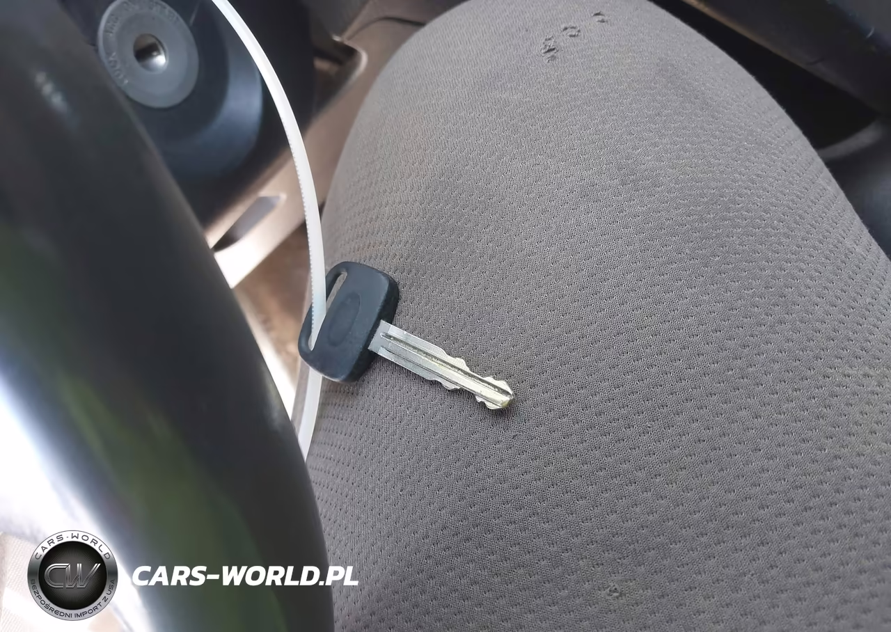 2007 Toyota Yaris VIN:JTDBT923571117279 - 11