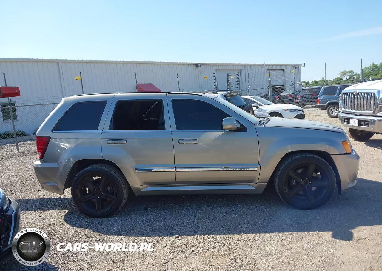2008 Jeep Grand Cherokee Srt8 VIN:1J8HR78388C189421 - 13