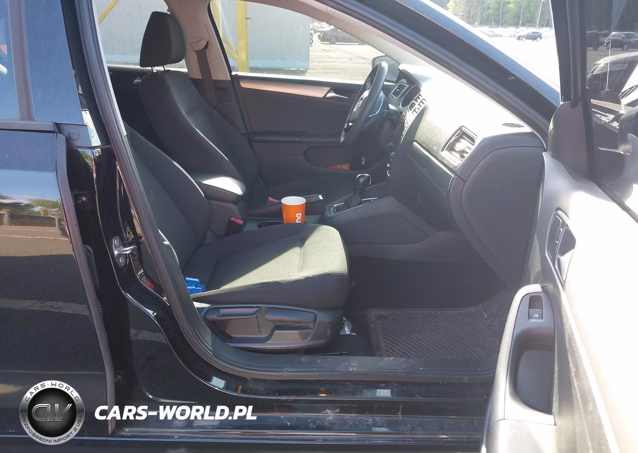2016 Volkswagen Jetta 1.4T Se VIN:3VWD67AJ1GM411752 - 5