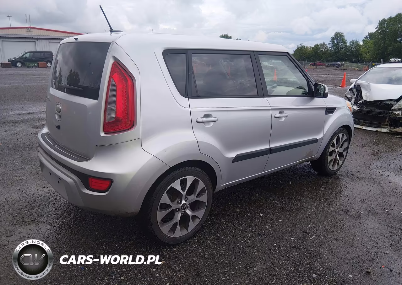 2013 Kia Soul ! VIN:KNDJT2A66D7587926 - 4