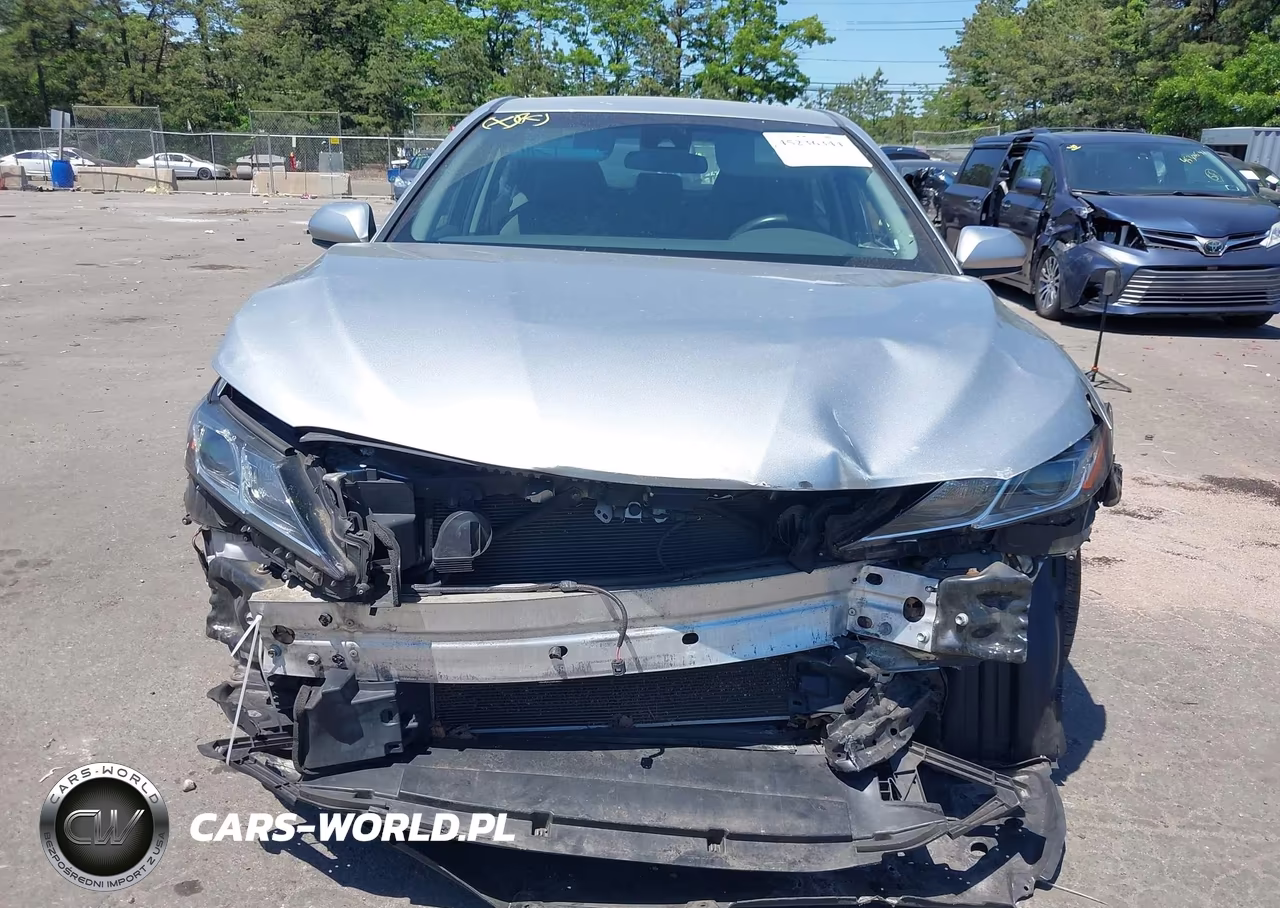2018 Toyota Camry Le VIN:4T1B11HK4JU106944 - 6