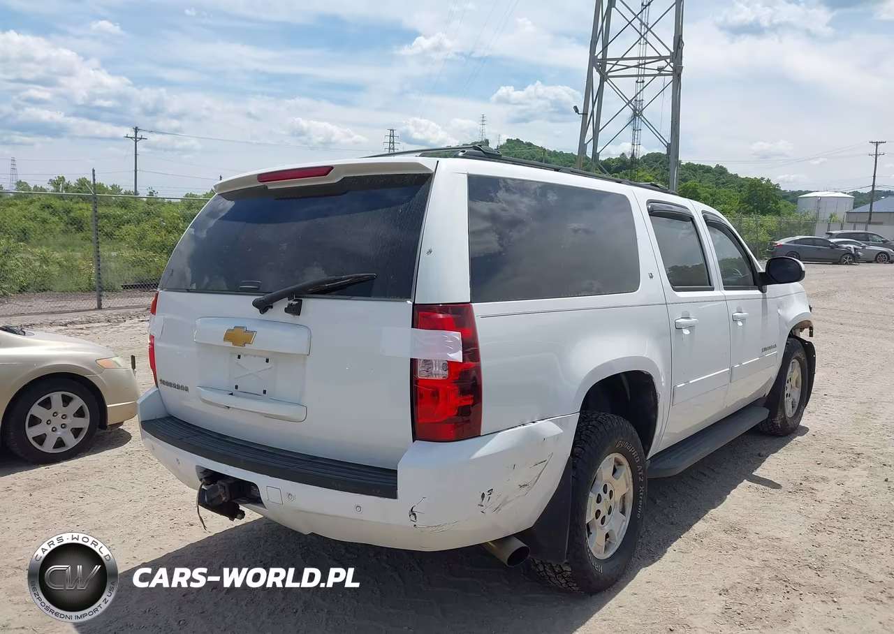 2013 Chevrolet Suburban 1500 Lt VIN:1GNSKJE70DR113860 - 4