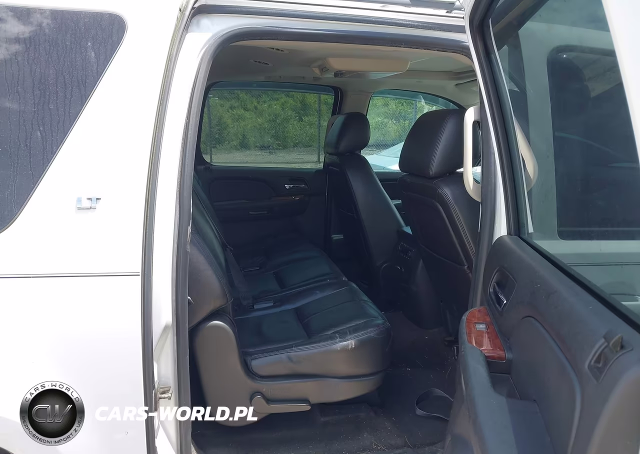 2013 Chevrolet Suburban 1500 Lt VIN:1GNSKJE70DR113860 - 8
