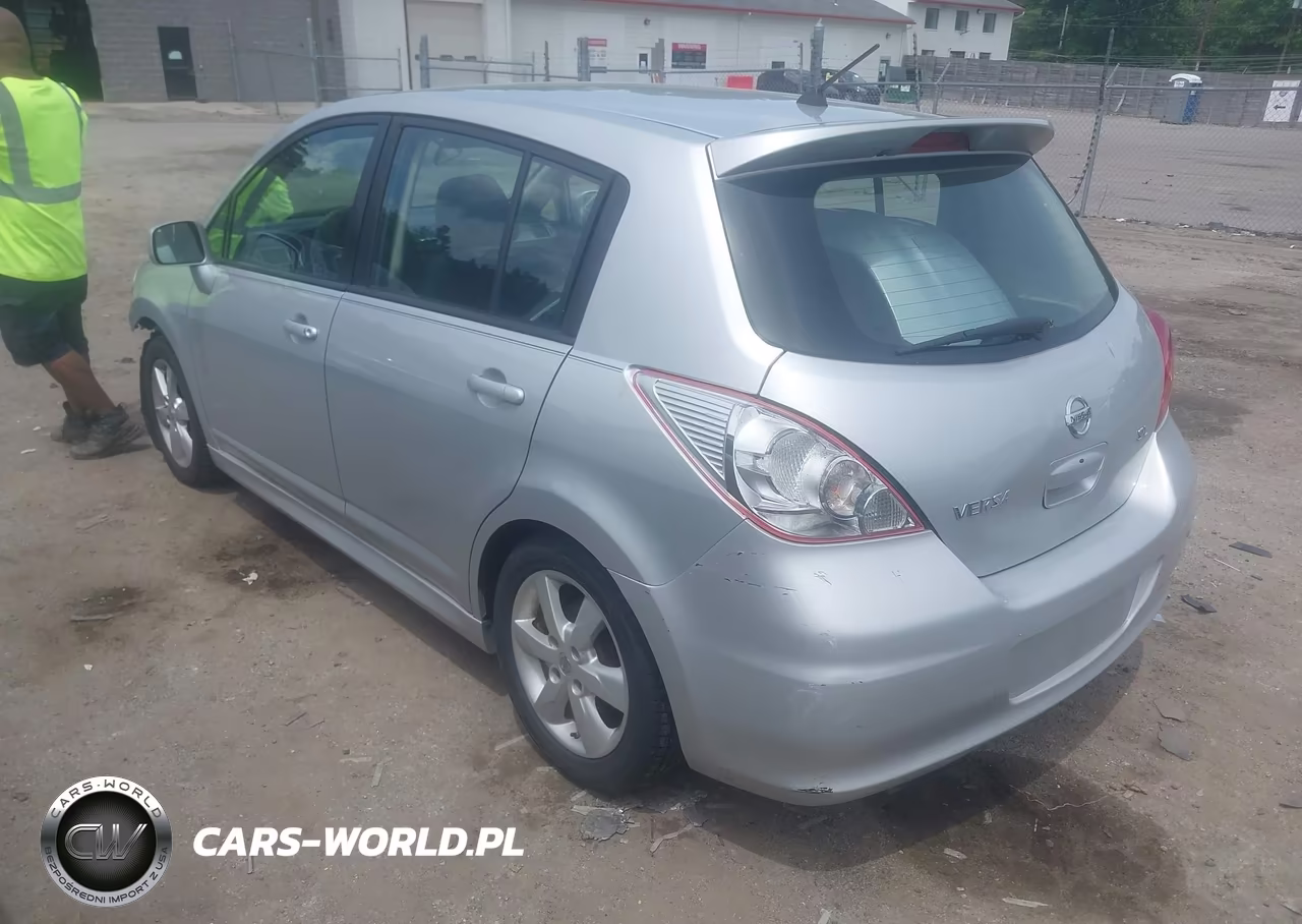 2010 Nissan Versa 1.8Sl VIN:3N1BC1CP9AL403660 - 3