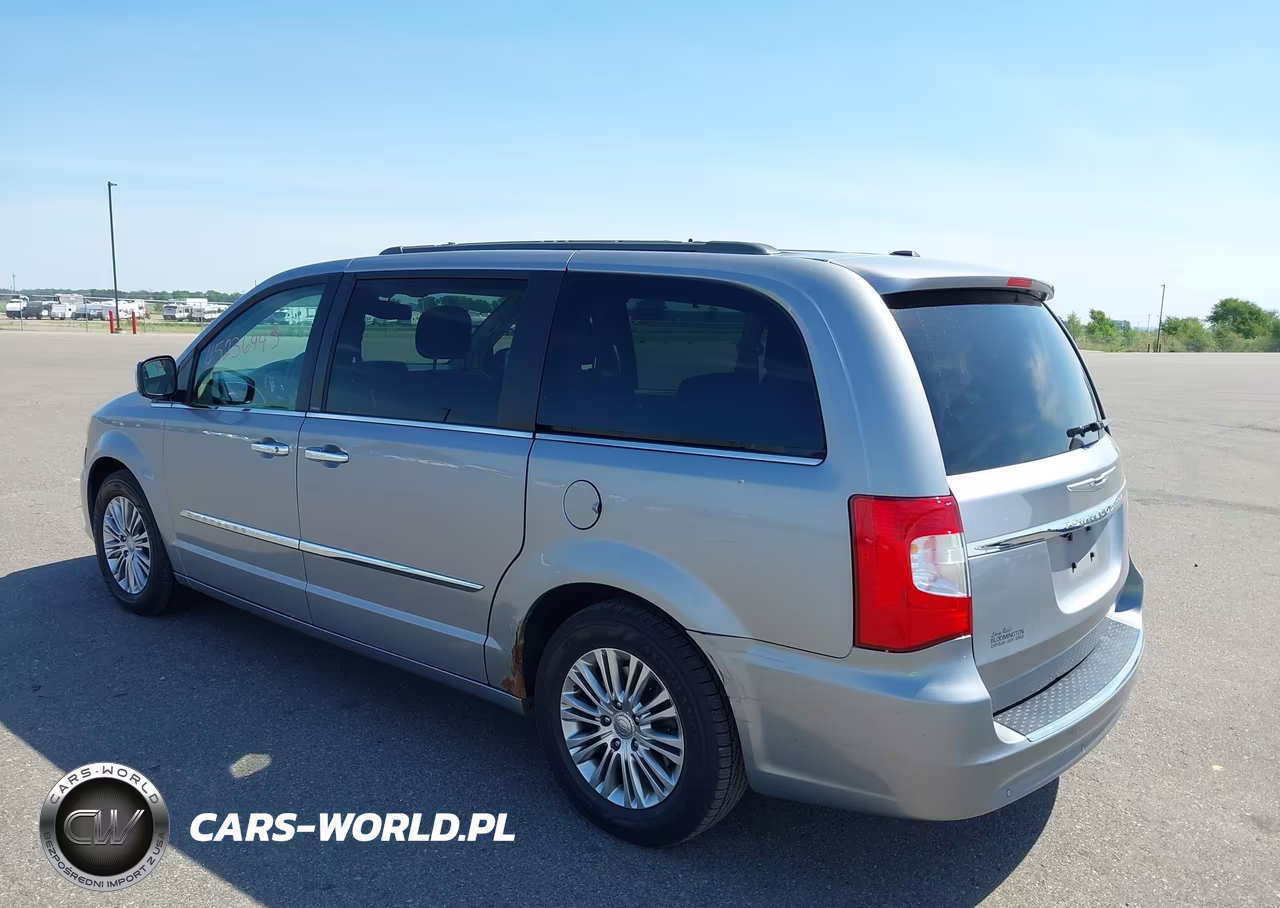 2013 Chrysler Town & Country Touring-L VIN:2C4RC1CG7DR589914 - 3