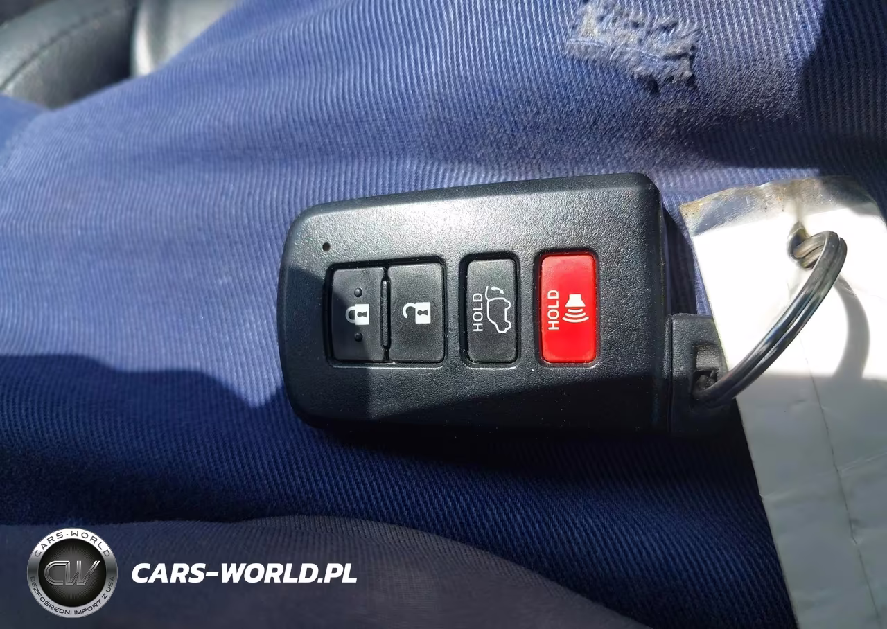 2017 Toyota Rav4 Hybrid Limited VIN:JTMDJREV4HD121951 - 11