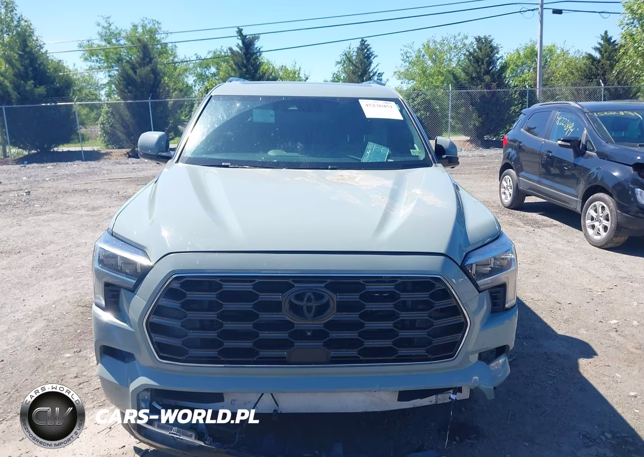 2025 Toyota Sequoia Platinum VIN:7SVAAABA9SX051932 - 11