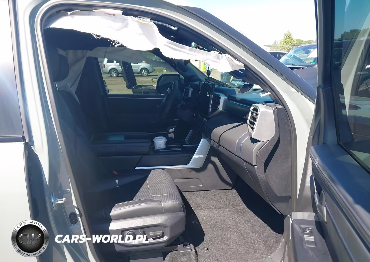 2025 Toyota Sequoia Platinum VIN:7SVAAABA9SX051932 - 5