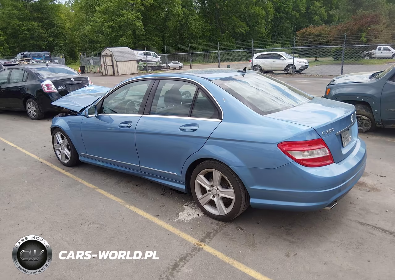 2011 Mercedes-Benz C 300 Sport 4Matic VIN:WDDGF8BB4BR174989 - 3