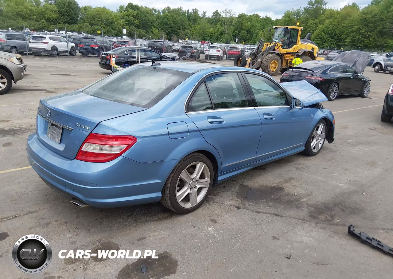 2011 Mercedes-Benz C 300 Sport 4Matic VIN:WDDGF8BB4BR174989 - 4