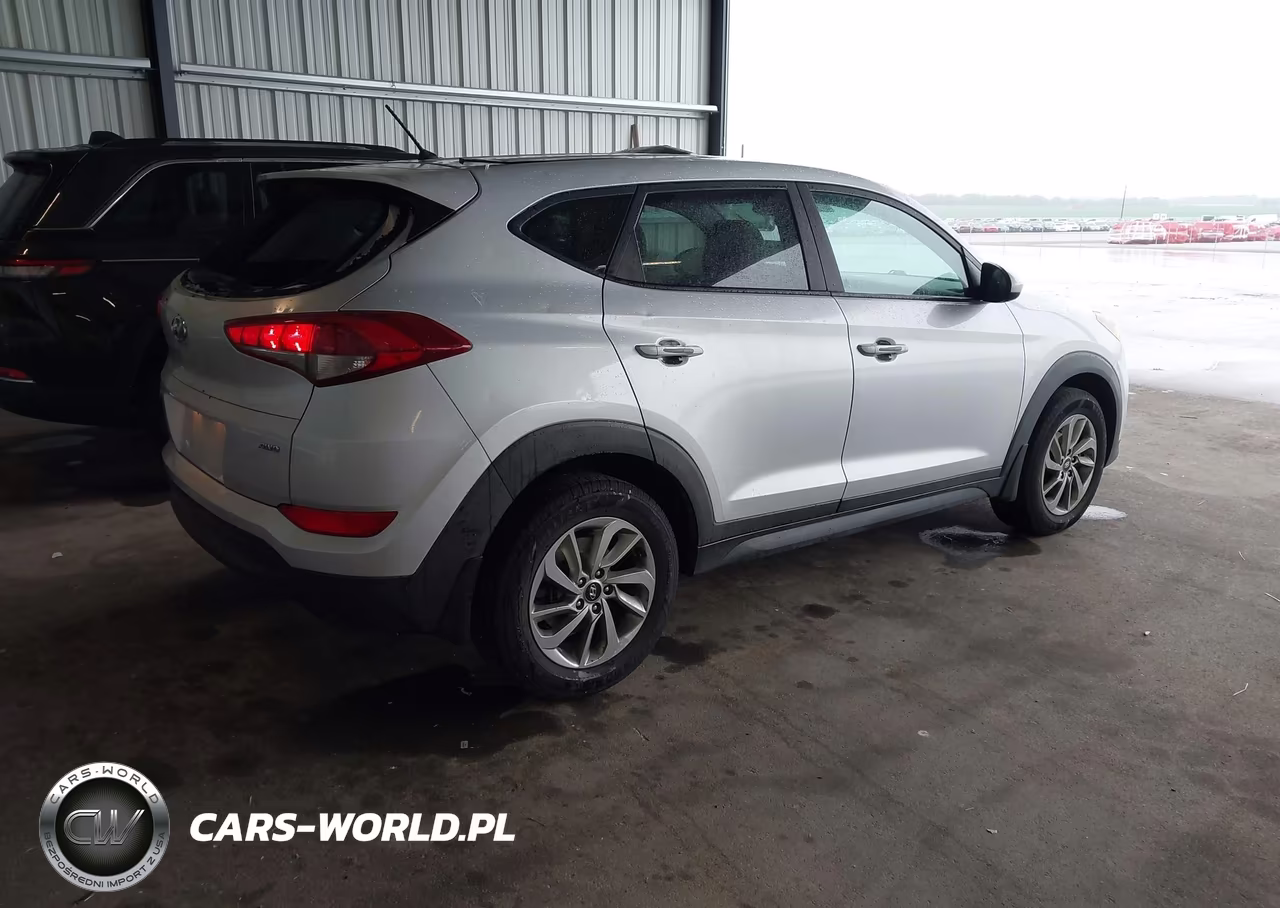 2018 Hyundai Tucson Se VIN:KM8J2CA41JU764589 - 4