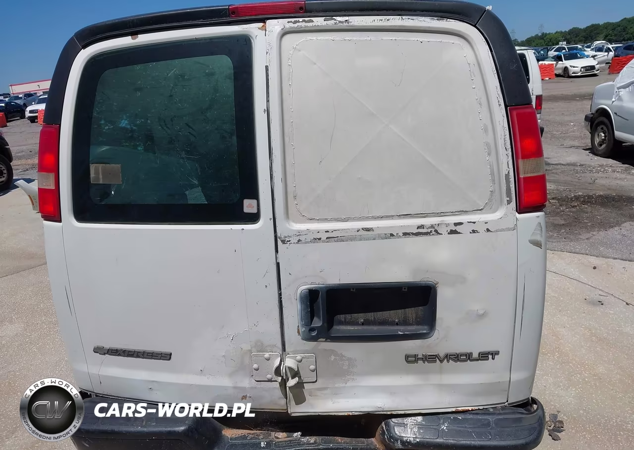 2004 Chevrolet Express VIN:1GCGG25V241100093 - 17