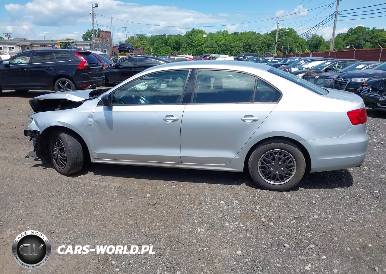 2013 Volkswagen Jetta 2.0L Base-2.0L S VIN:3VW2K7AJ2DM431703 - 14