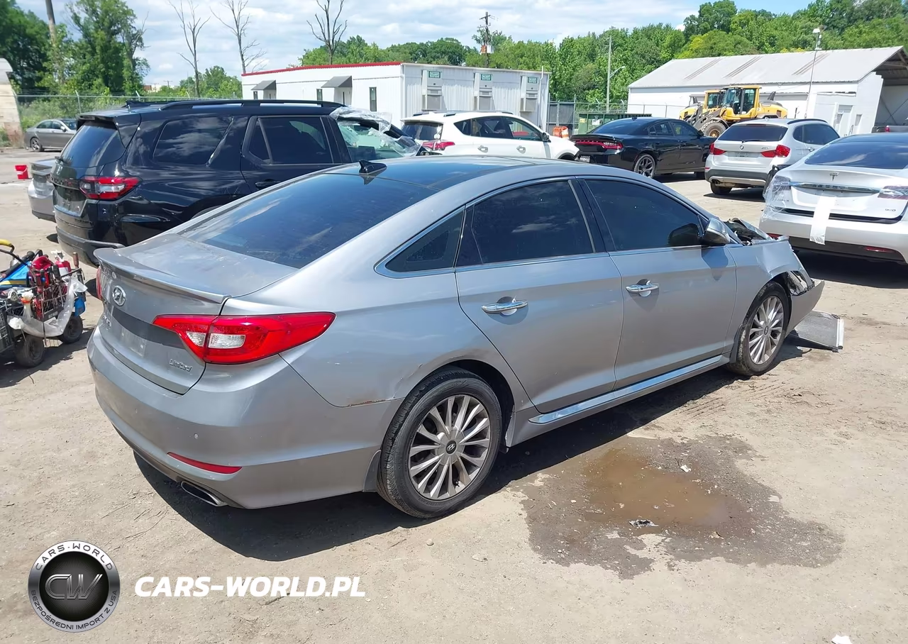 2015 Hyundai Sonata Limited VIN:5NPE34AF3FH052175 - 4