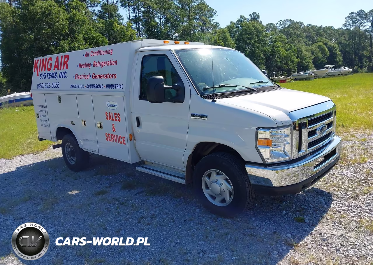 2008 Ford E-350 Cutaway