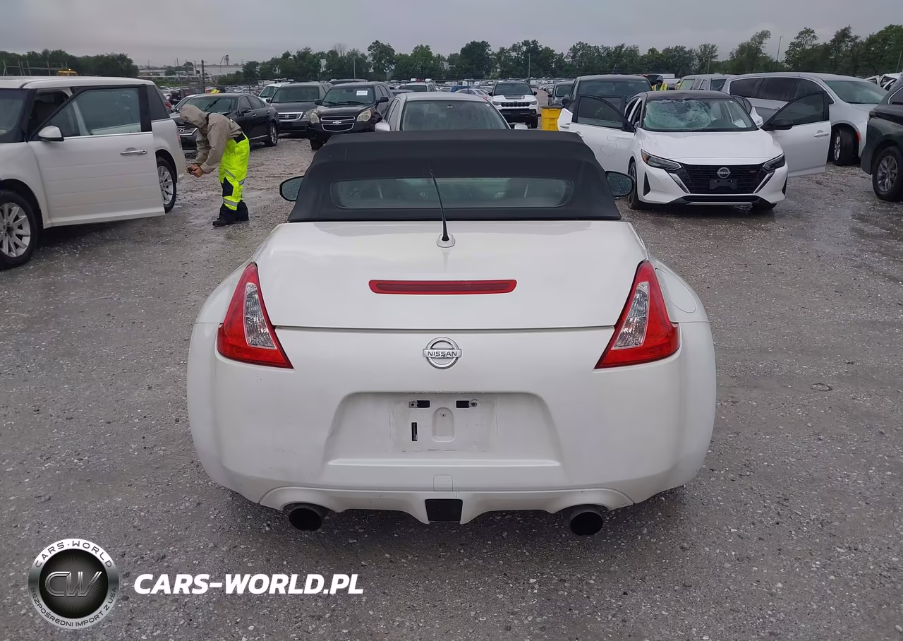 2010 Nissan 370Z Touring VIN:JN1AZ4FH0AM301993 - 17