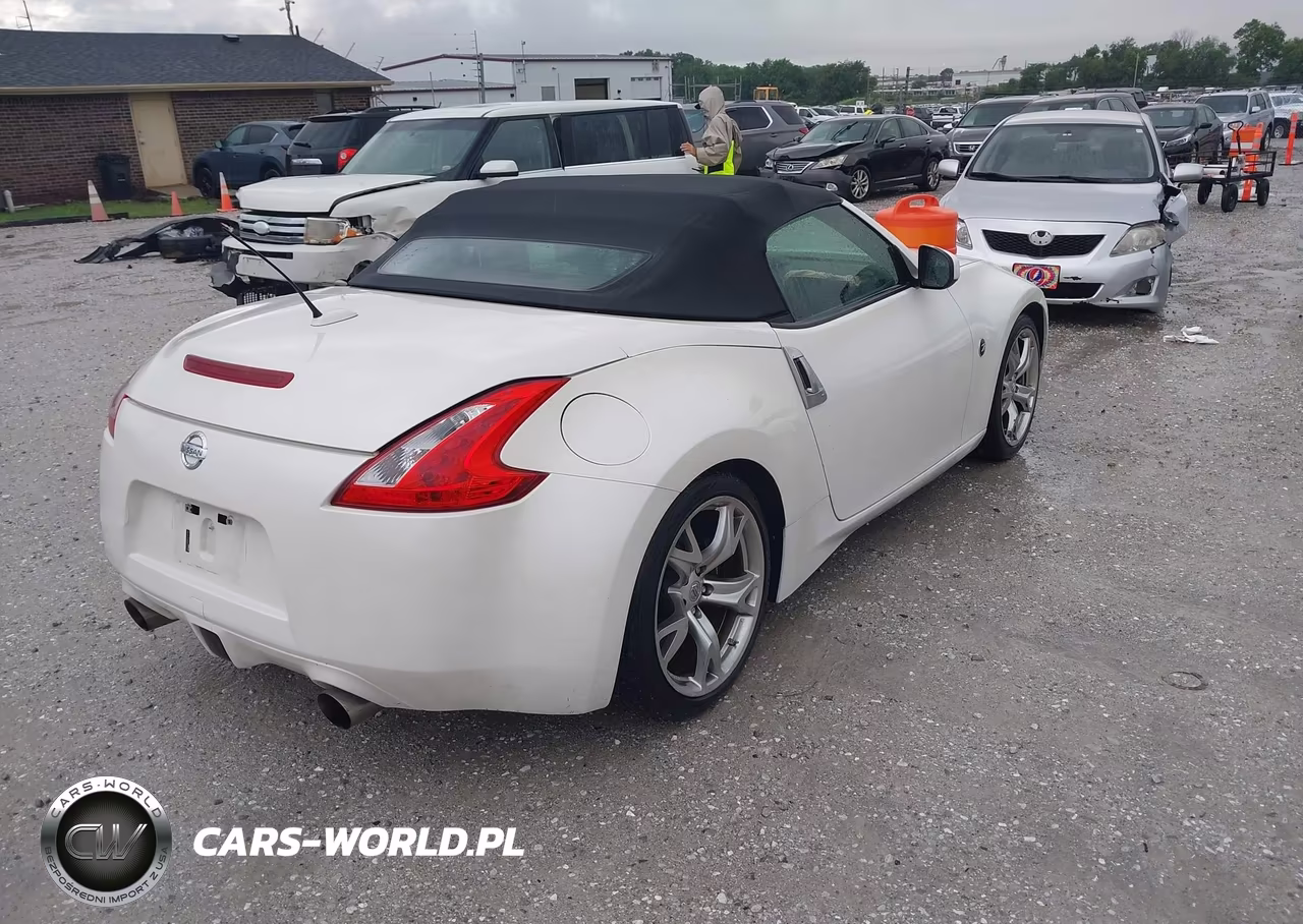 2010 Nissan 370Z Touring VIN:JN1AZ4FH0AM301993 - 4