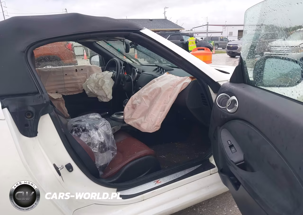 2010 Nissan 370Z Touring VIN:JN1AZ4FH0AM301993 - 5