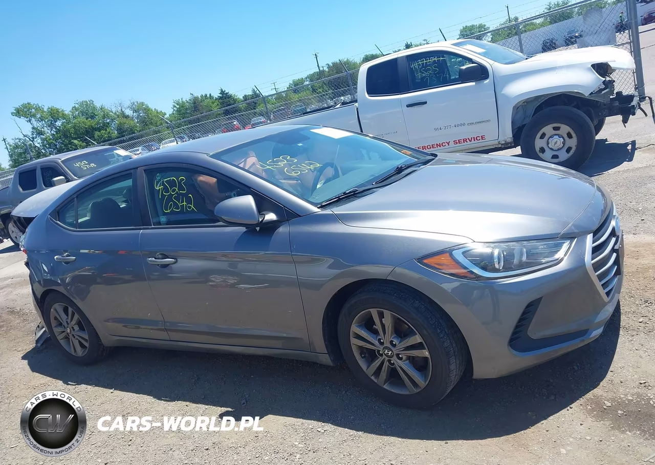 2018 Hyundai Elantra Sel VIN:5NPD84LF2JH357704 - 13
