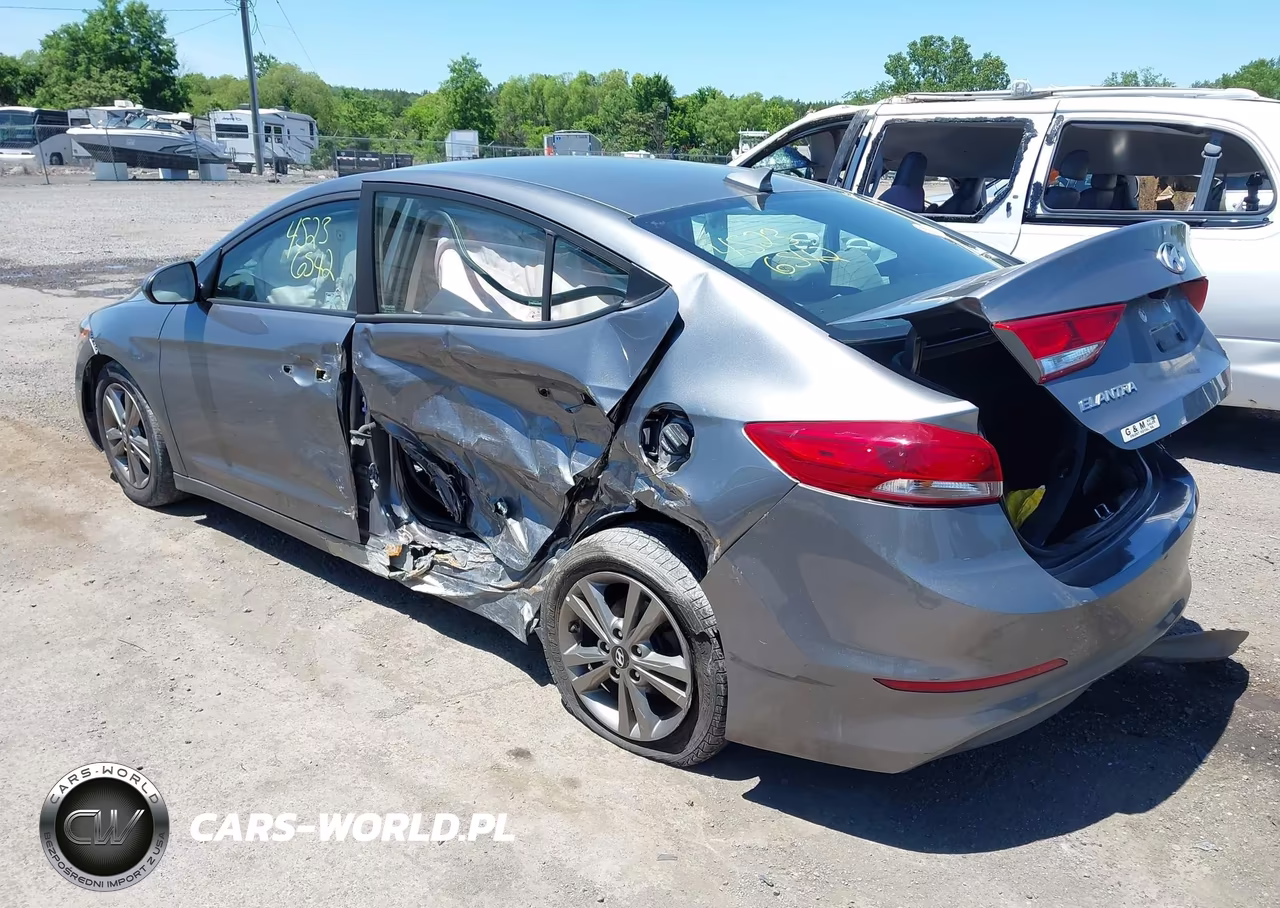 2018 Hyundai Elantra Sel VIN:5NPD84LF2JH357704 - 3