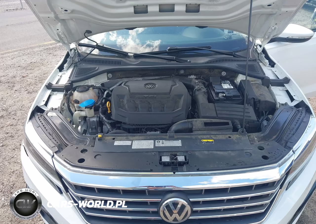 2020 Volkswagen Passat 2.0T R-Line VIN:1VWMA7A33LC018864 - 10