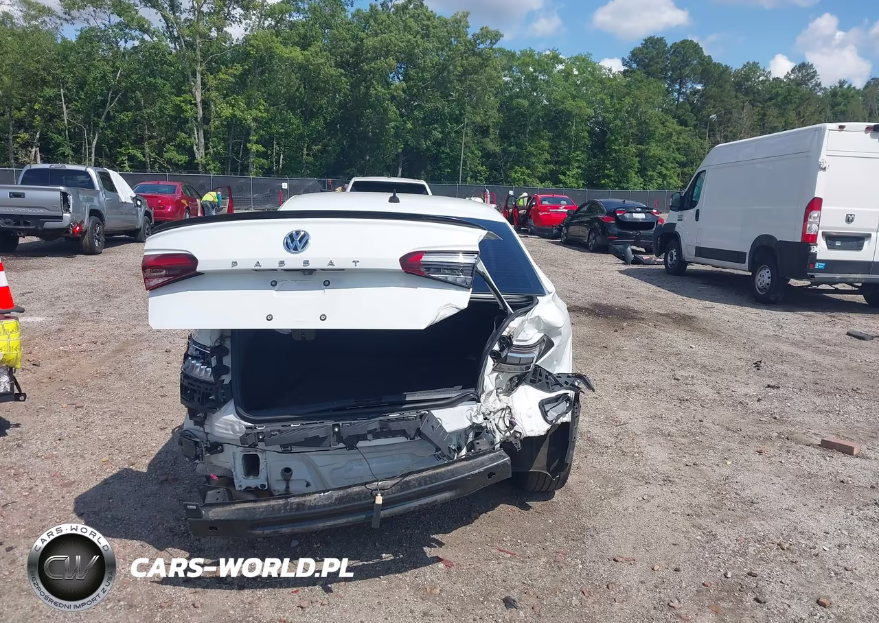 2020 Volkswagen Passat 2.0T R-Line VIN:1VWMA7A33LC018864 - 17