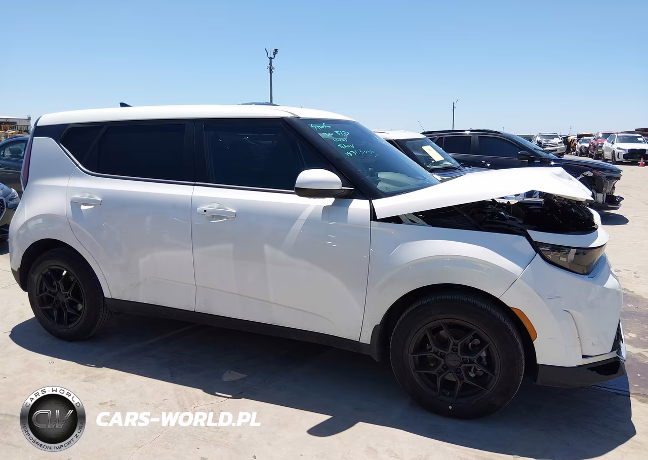 2025 Kia Soul S VIN:KNDJ23AU2S7949545 - 13