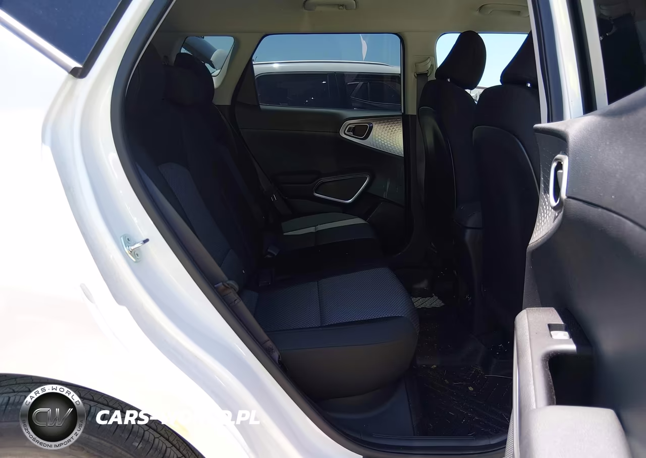 2025 Kia Soul S VIN:KNDJ23AU2S7949545 - 8