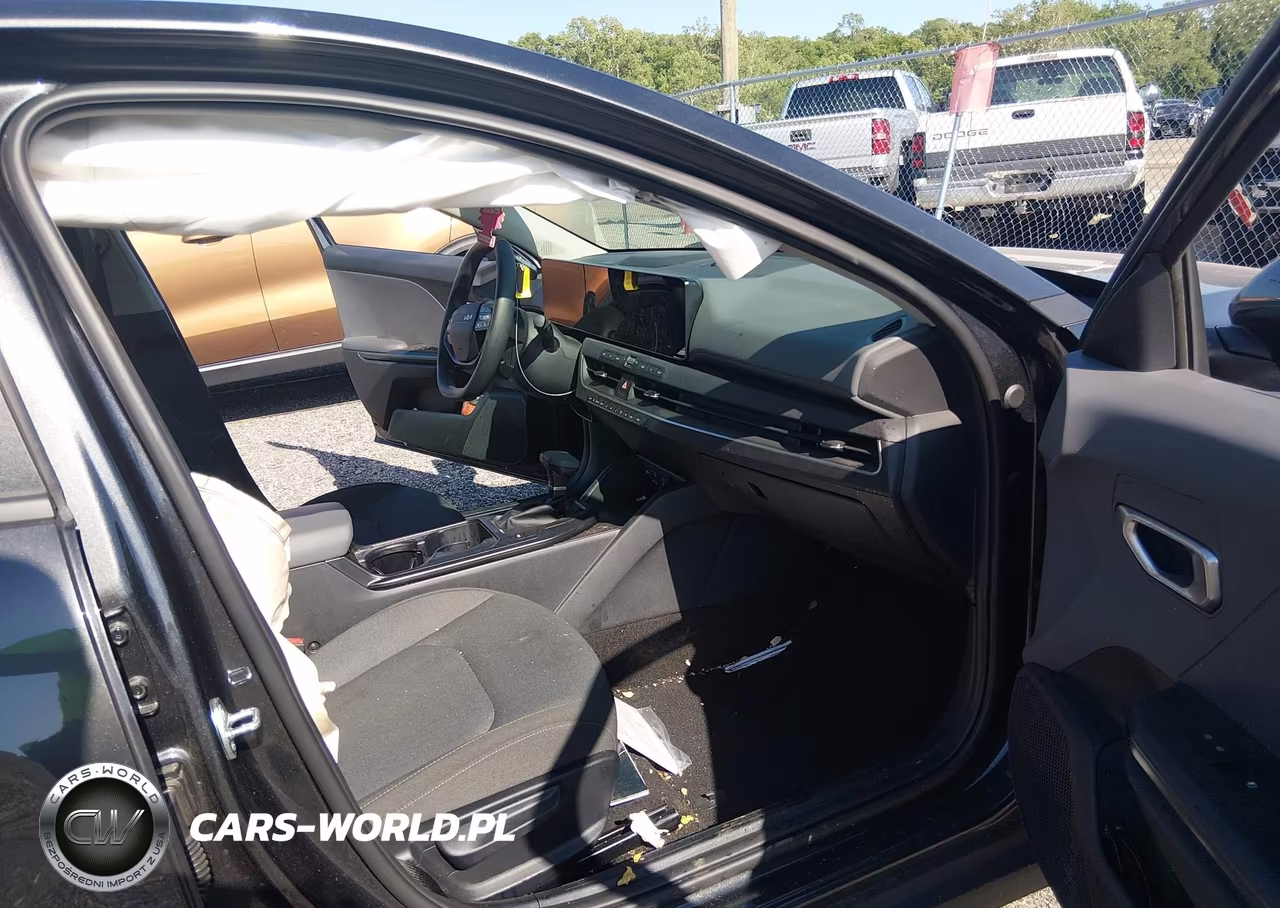 2025 Kia K4 Lxs VIN:3KPFT4DE0SE202684 - 5