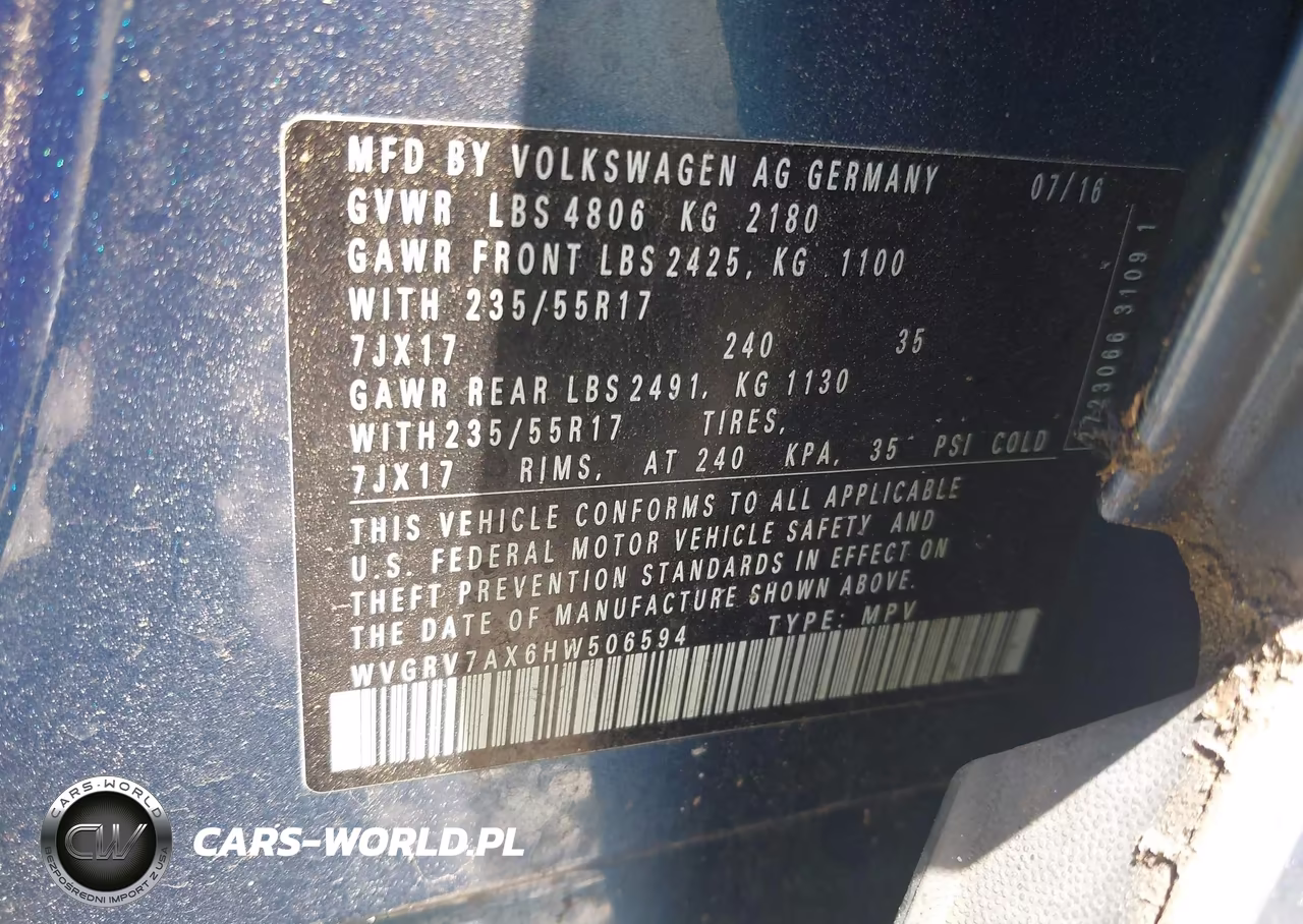 2017 Volkswagen Tiguan 2.0T Wolfsburg Edition VIN:WVGRV7AX6HW506594 - 9