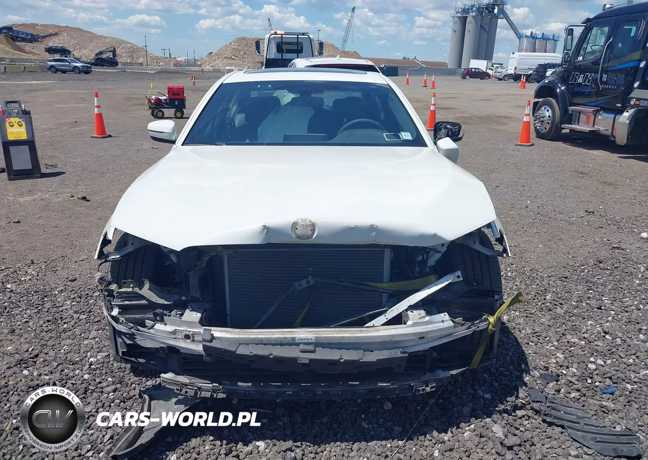 2018 BMW 530I xDrive VIN:WBAJA7C50JWA73241 - 12