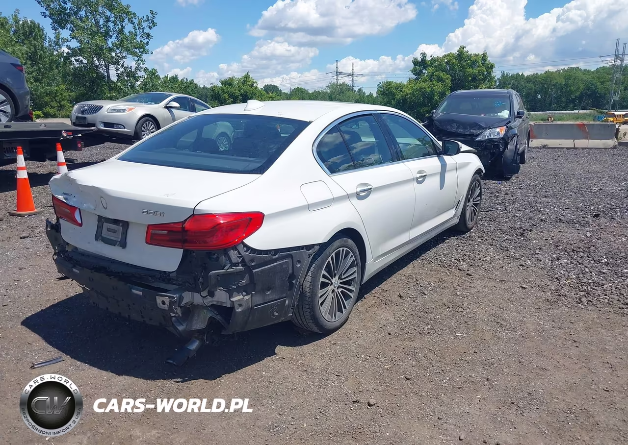2018 BMW 530I xDrive VIN:WBAJA7C50JWA73241 - 4